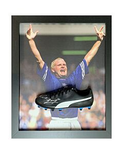 Rangers FC Gascoigne Signed Boot (Framed)-188312