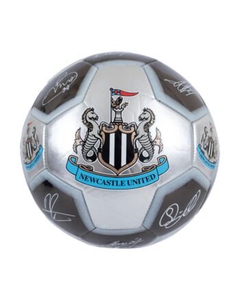 Newcastle United FC Sig 26 Skill Ball-TM-04616